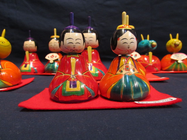 弥次郎こけし お雛様　ヴィンテージ品 雛の宴展に行ってきました。: 白石商工会議所新着案内